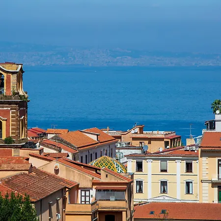 Estate4home - Ese' Διαμέρισμα Σορέντο